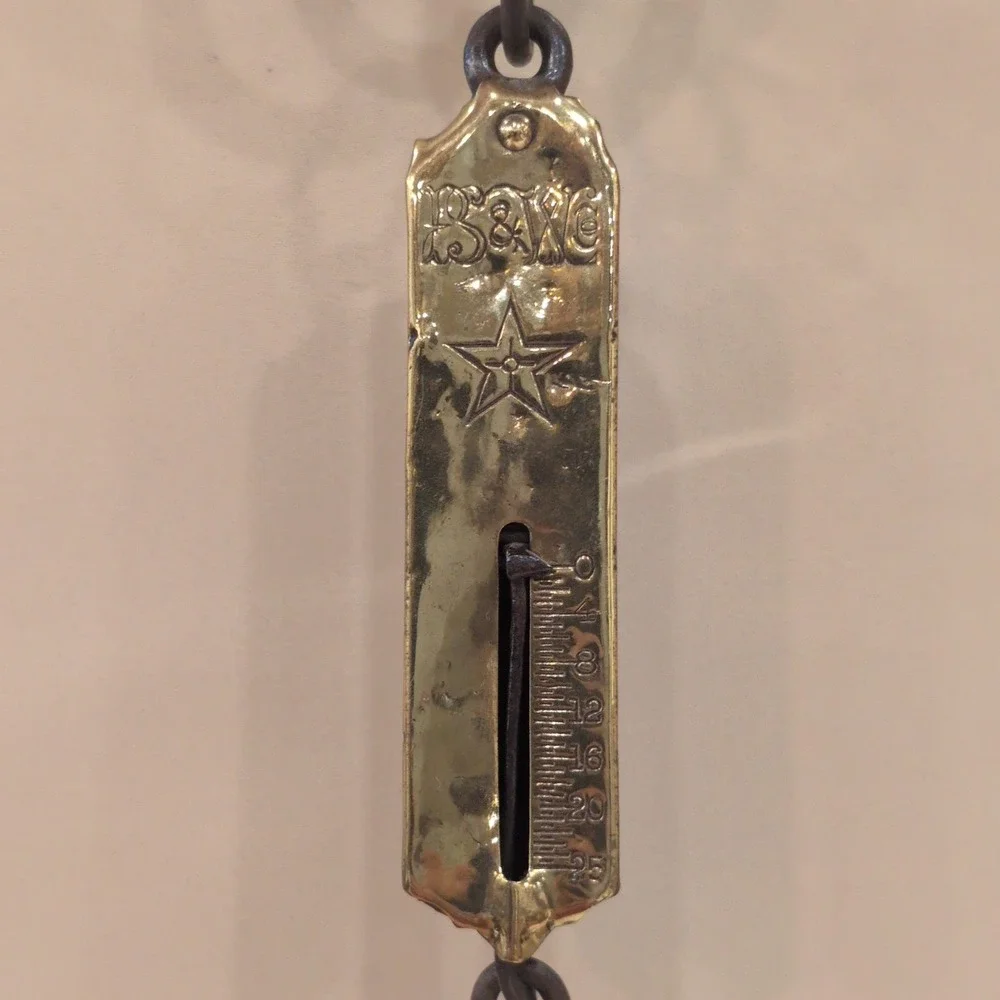Vintage PS & W Co. Brass Hanging Scale 25 lb Star Antique 8.5 inch 1890-1910 - Picture 4 of 10